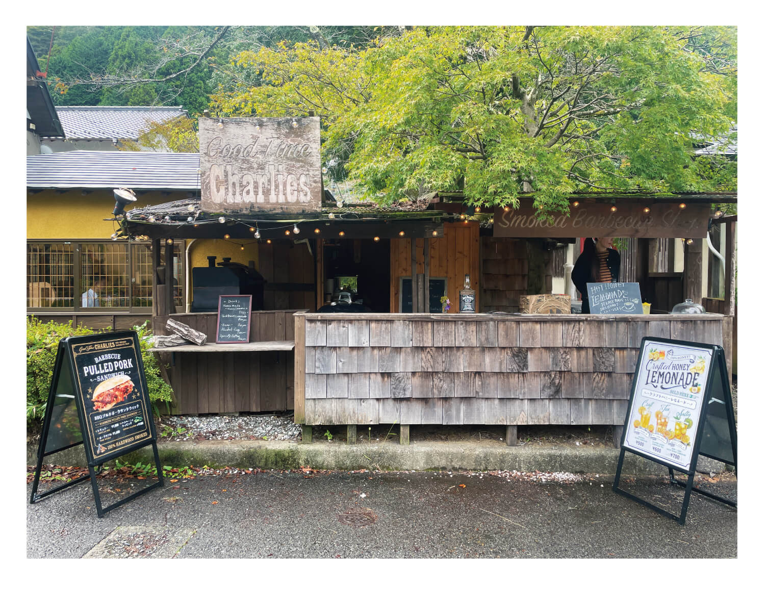 WORKS ブランドロゴ・店舗サイン | グラフィックデザイン